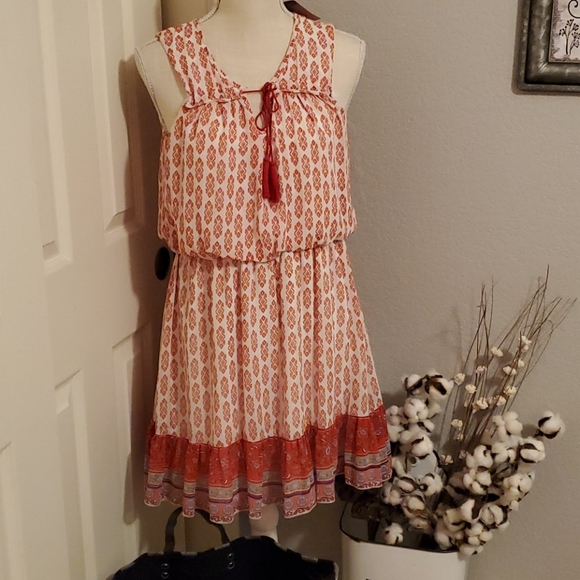 Sundress - Picture 1 of 4